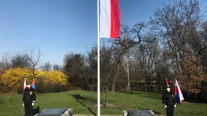 Pamięć o ofiarach zbrodni katyńskiej i katastrofy smoleńskiej