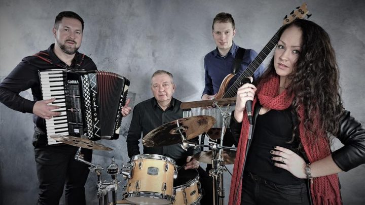 Muzyczny Czwartek – CARBON