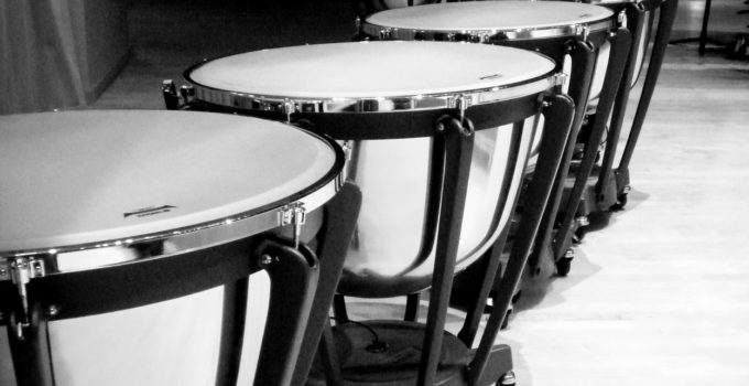 Poszukiwany perkusista z obowiązkiem gry na kotłach