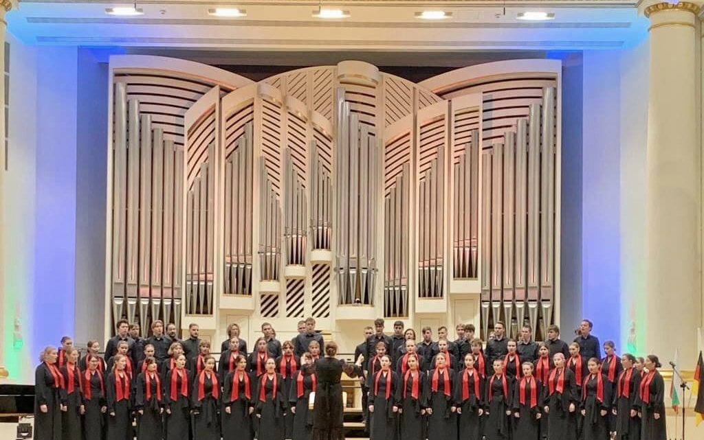 Złoty Dyplom dla chóru Resonans con tutti