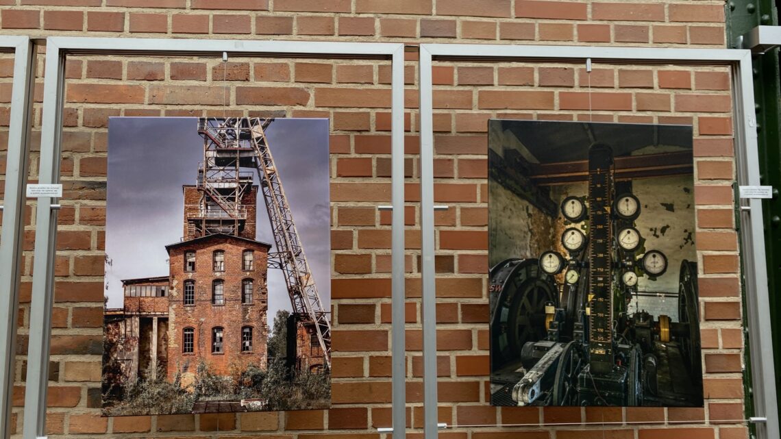 „Między mrokiem, a światłem”, czyli zmiany zachodzące na Śląsku w obiektywie Adama Rosteckiego