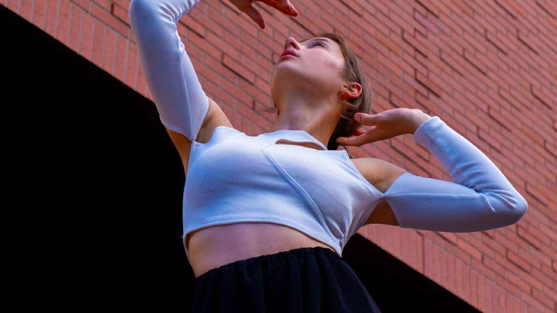 „Idź na całość, poszalej sobie!” – rozmowa z Hanną Gaweł o scenie, improwizacji i marzeniach